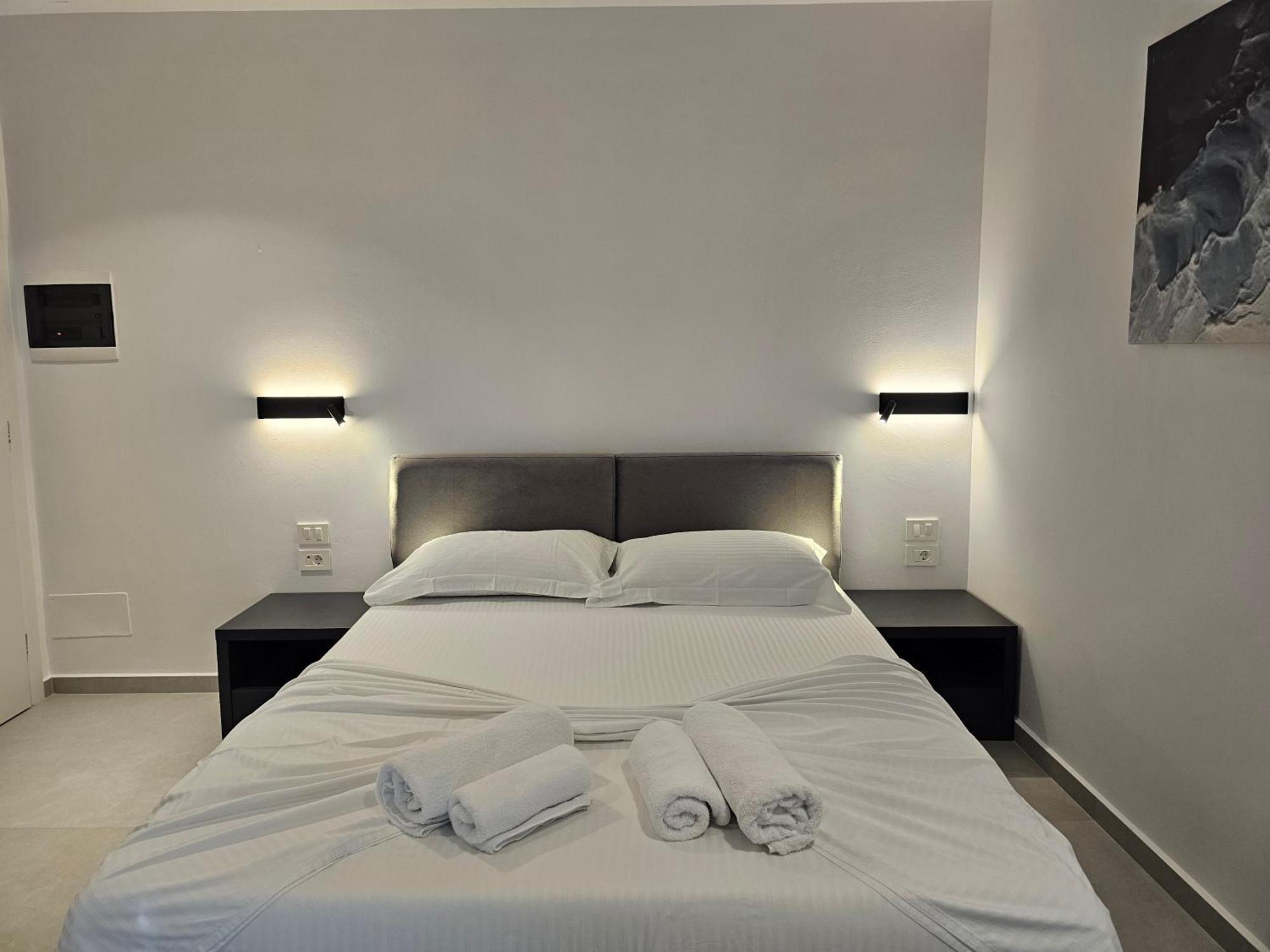 Adele Hotel Ксамил Экстерьер фото